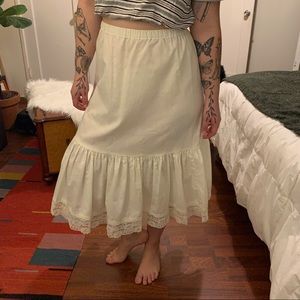 Vintage boho cream midi skirt petticoat